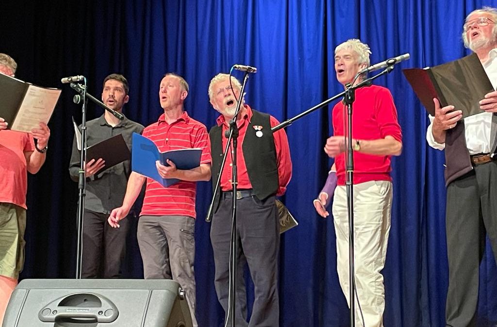 Wren Music groups wow Sidmouth Folk Festival
