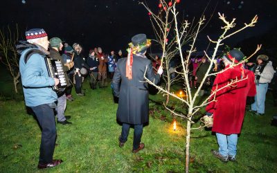 Learn how to wassail, with special training day – Saturday 19 October